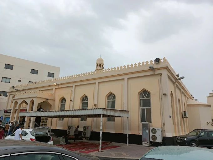 الإمام أحمد بن حنبل‎ - Main Image
