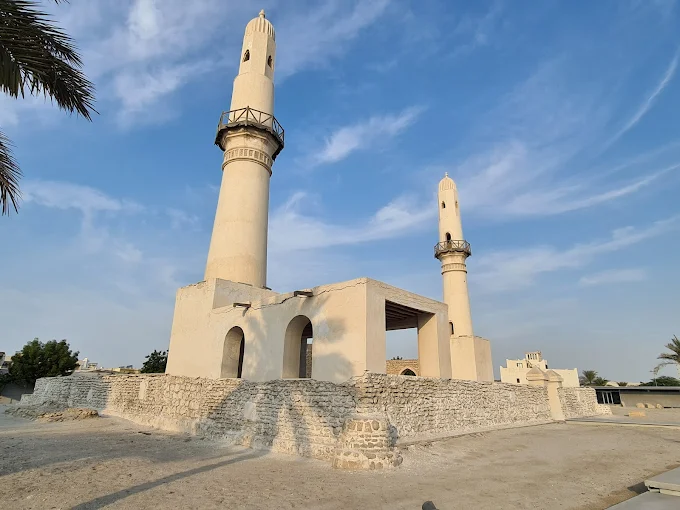 Al-Khamis Mosque - Thumbnail 8