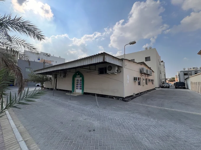 Imam Al-Hadi Mosque in Sitra - Al-Kharijiyah - Thumbnail 3