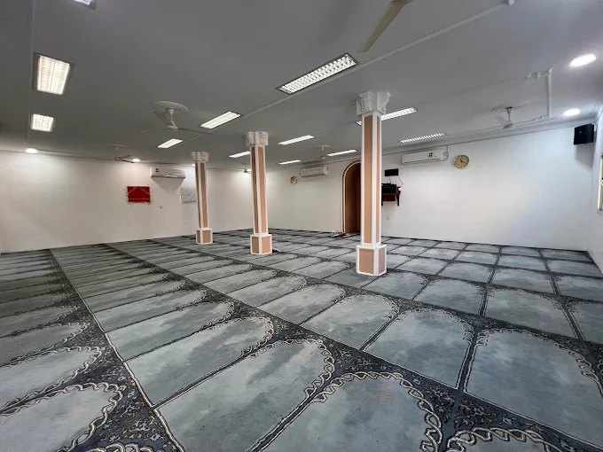 Imam Al-Hadi Mosque in Sitra - Al-Kharijiyah - Thumbnail 6